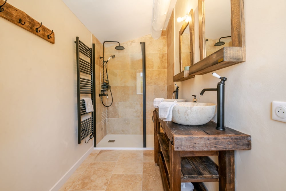 Photographs of Bastide de Blanche villa in Provence - Image 39 of 60
