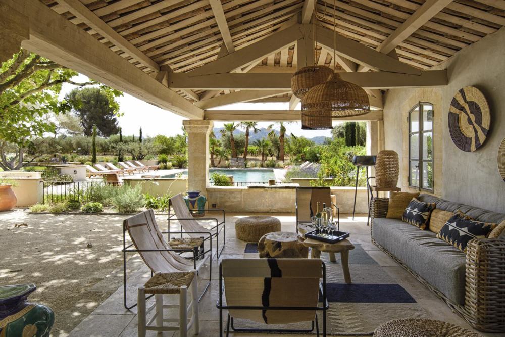 Photographs of Bastide de Coussoul villa in Provence - Image 4 of 41