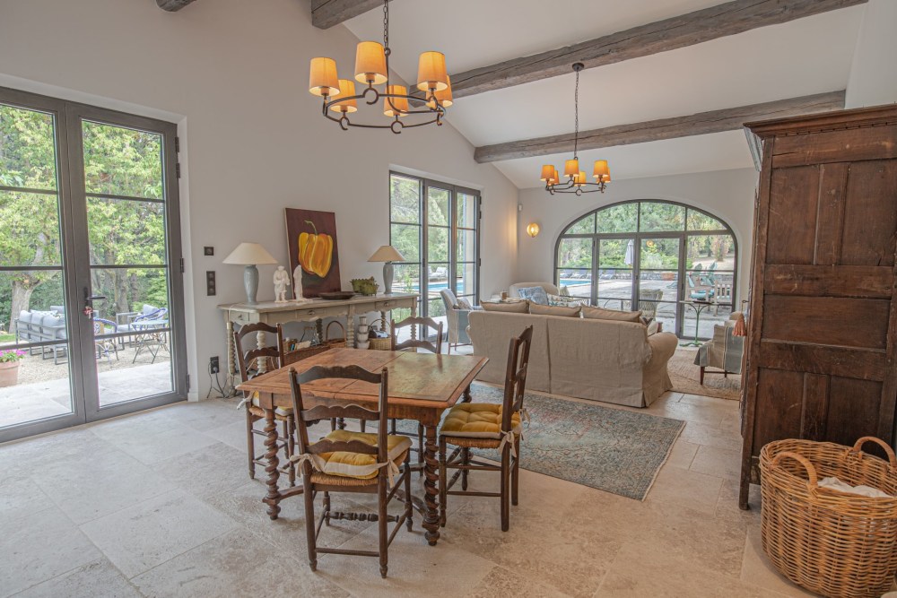 Photographs of Mas de l’Ermitage villa in Provence - Image 10 of 33
