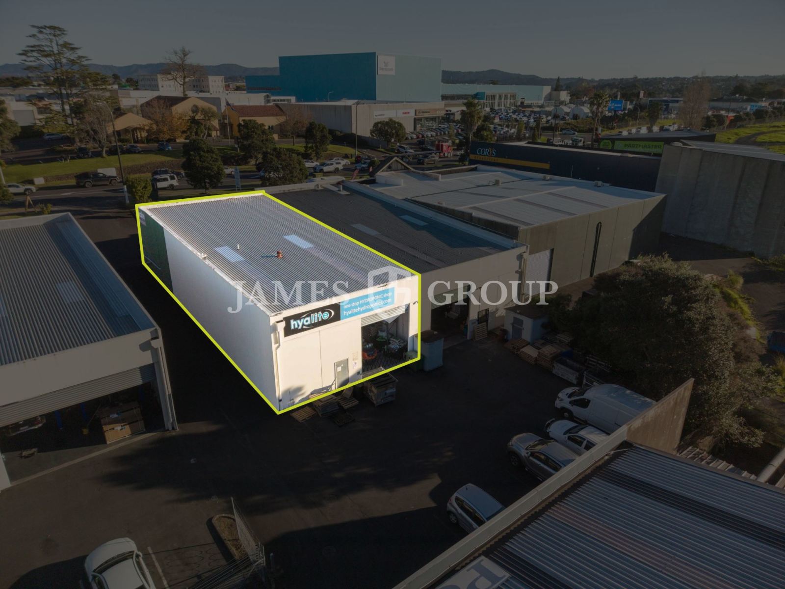 Central Park Drive –  Trade Retail Warehouse