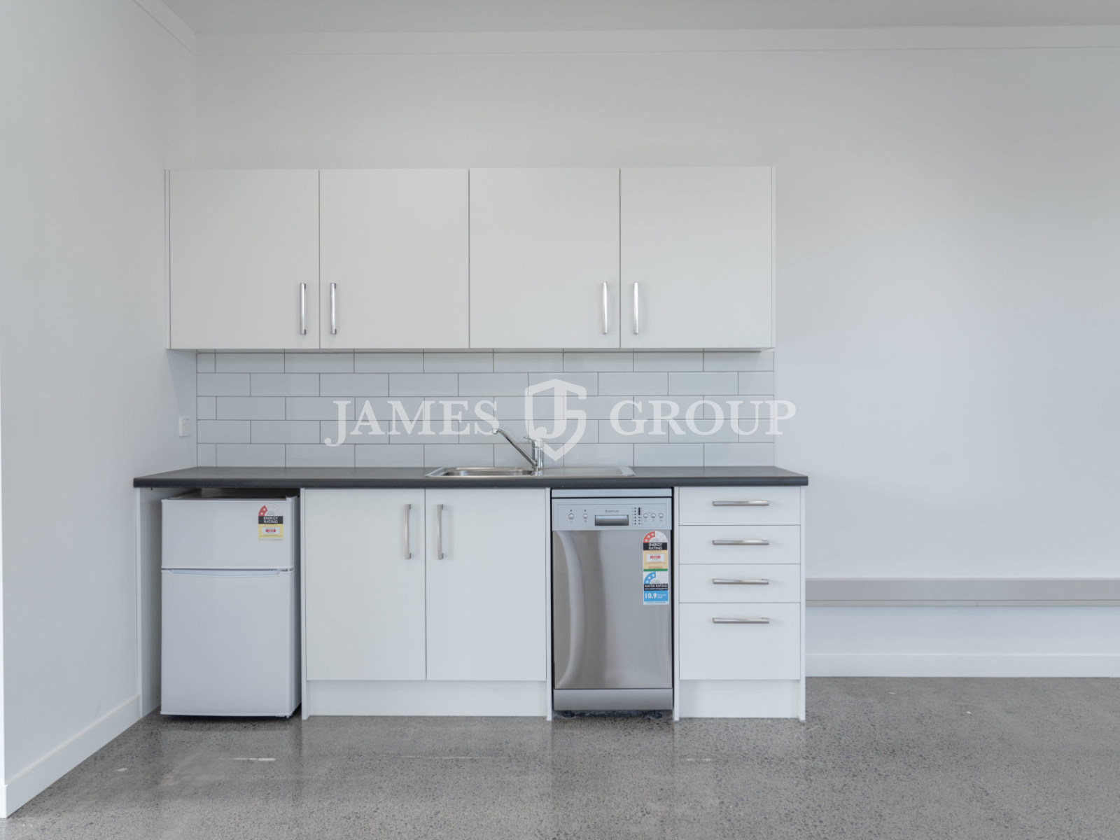 100m² Professional Office Or Medical Suite