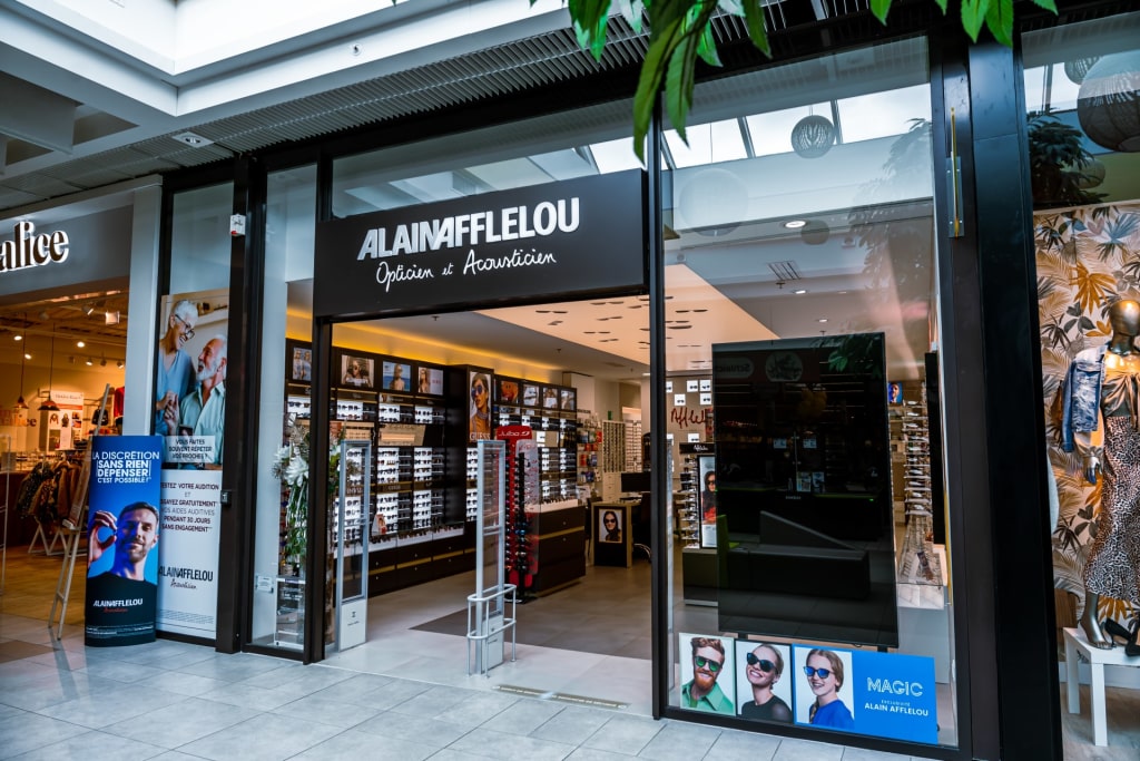 Magasin audioprothesiste C.C. Carrefour Les Bouchardes 71680 CRÊCHES-SUR-SAÔNE extérieur