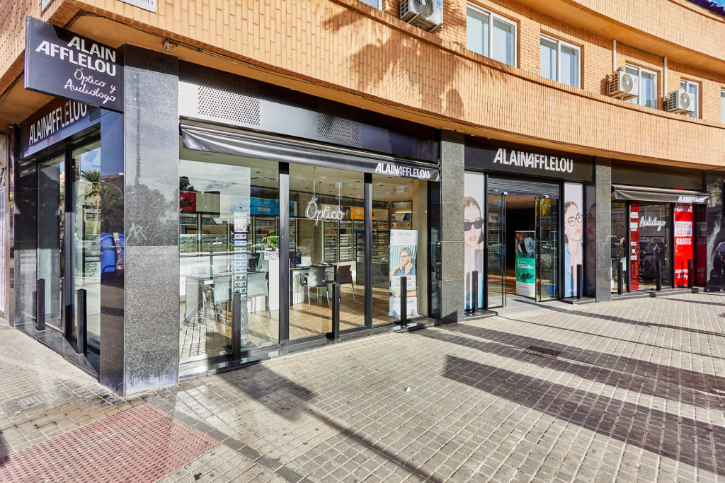 Tienda Óptico Plaza Ramón de la Sota 9 46520 Puerto de Sagunto exterior