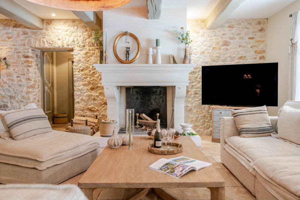 Photographs of Mas de l’Ecrin villa in Provence - Image 7 of 50