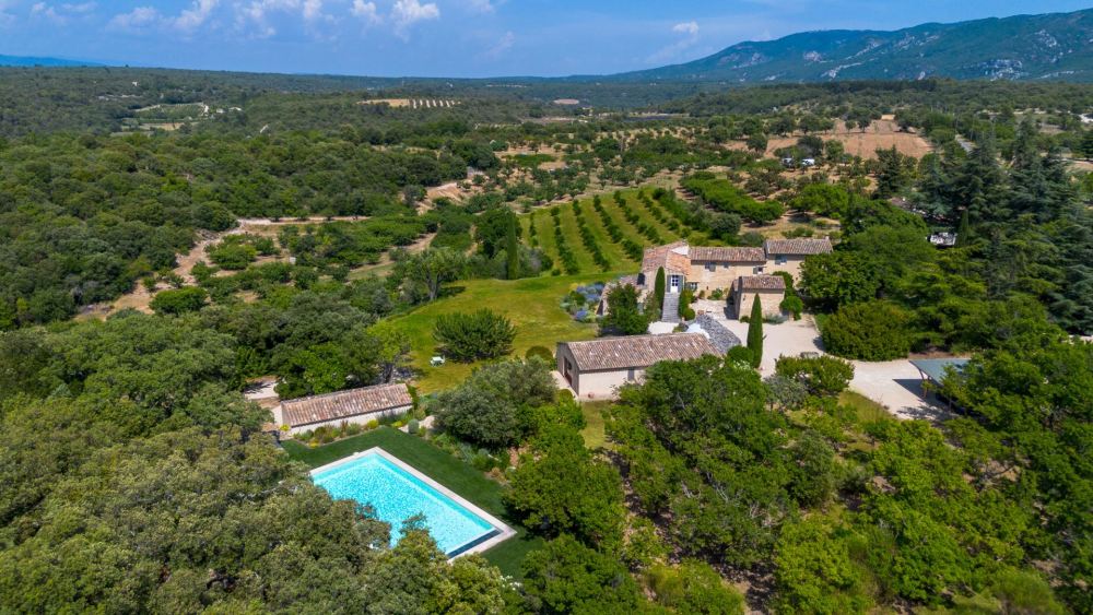 Photographs of Mas Ambre villa in Provence - Image 17 of 51