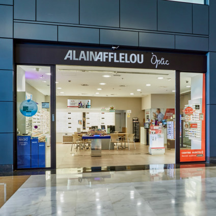 Tienda Óptico C.C. VILAMARINA - C/SIGLO XXI 6  LOCAL 0.30  PLANTA BAJA 08840 VILADECANS