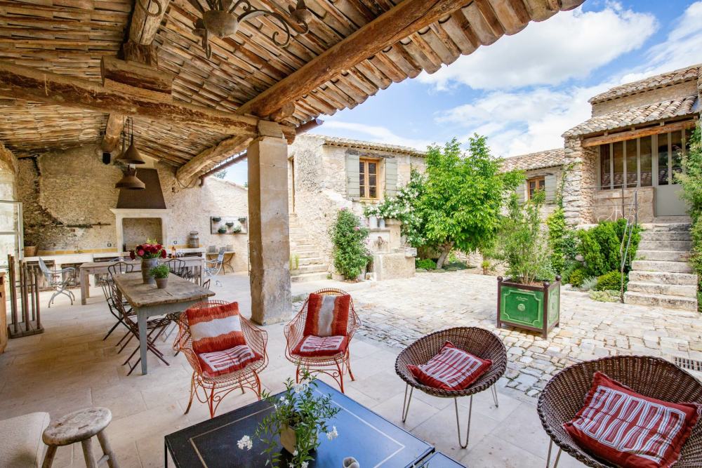 Photographs of Le Mas d’Or villa in Provence - Image 34 of 38