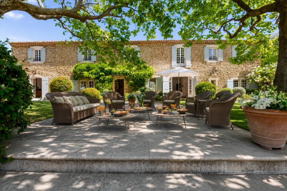 Photographs of Mas des Papillons villa in Provence - Image 14 of 45