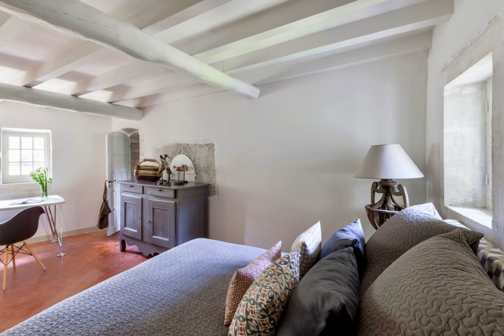 Photographs of Mas la Calade villa in Provence - Image 26 of 38