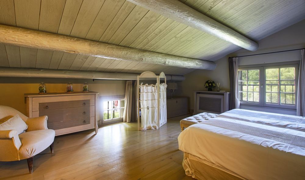 Photographs of Domaine de Villeblanche villa in Provence - Image 34 of 58