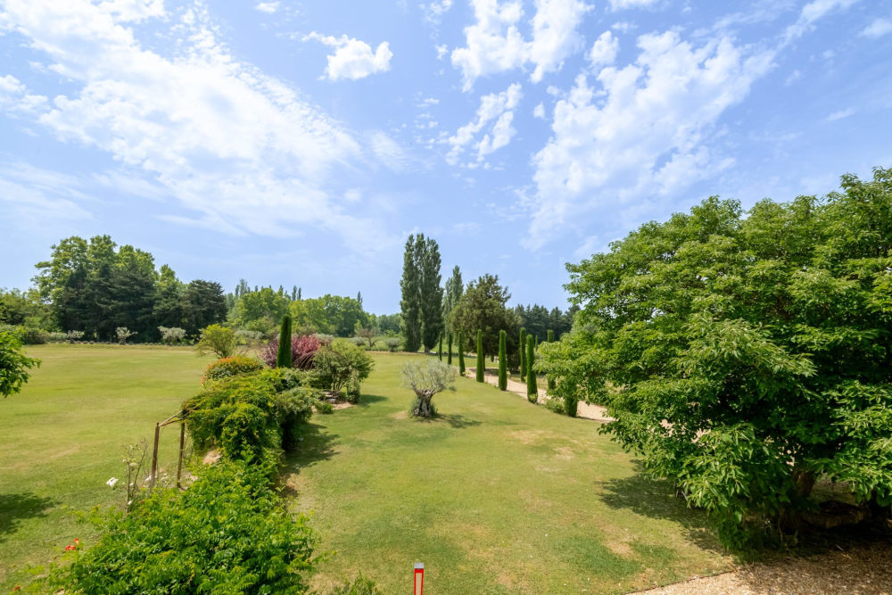 Photographs of Mas de Velorgues villa in Provence - Image 18 of 58