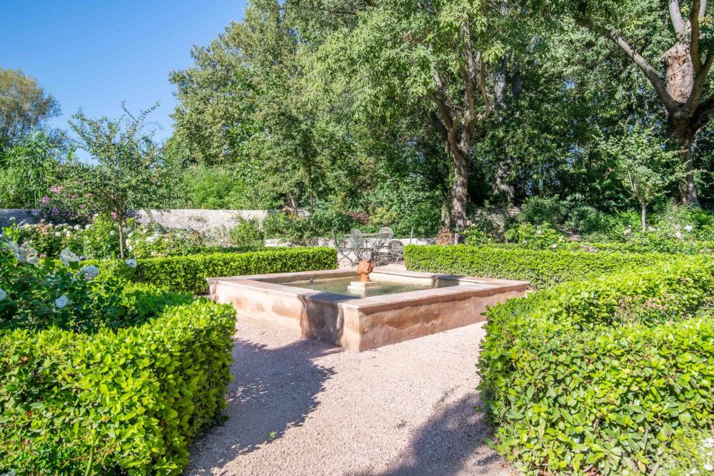 Photographs of Mas des Pierres villa in Provence - Image 56 of 60