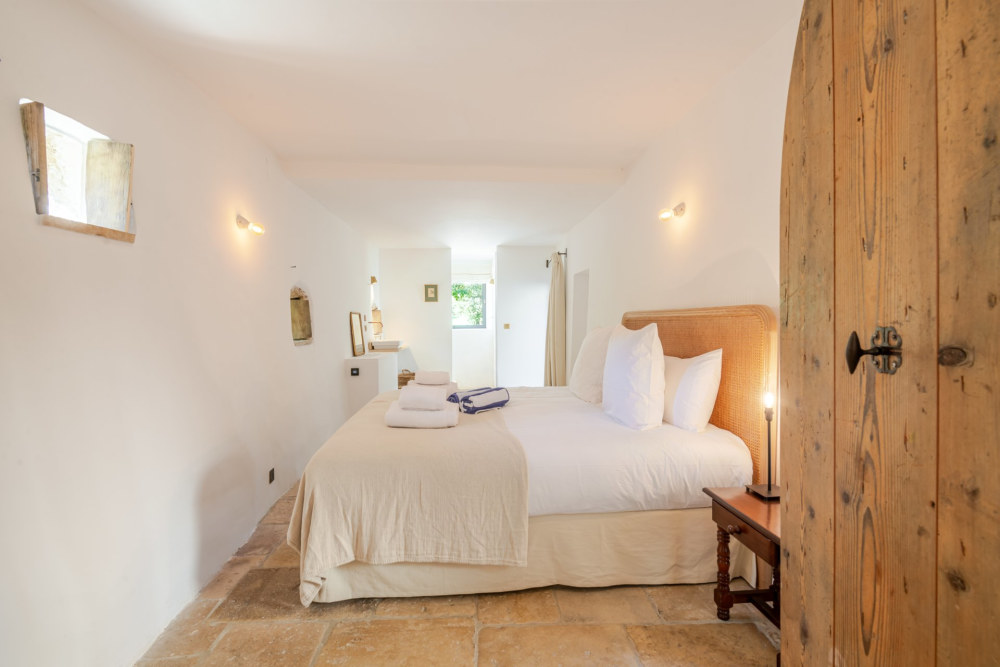 Photographs of Domaine des Saisons villa in Provence - Image 32 of 52
