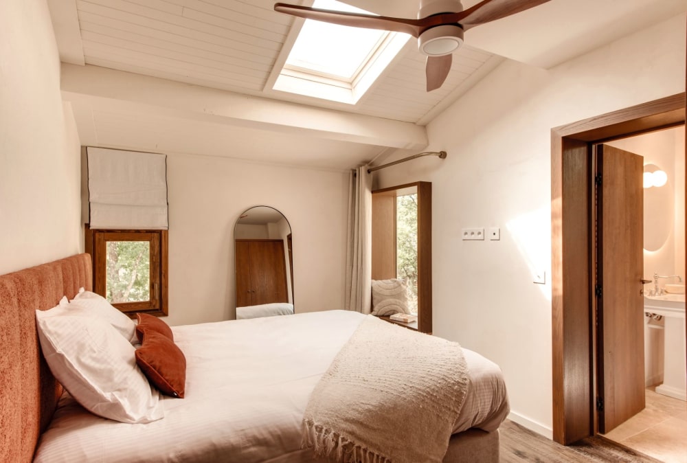 Photographs of New! Mas des Bruyeres villa in Provence - Image 9 of 37