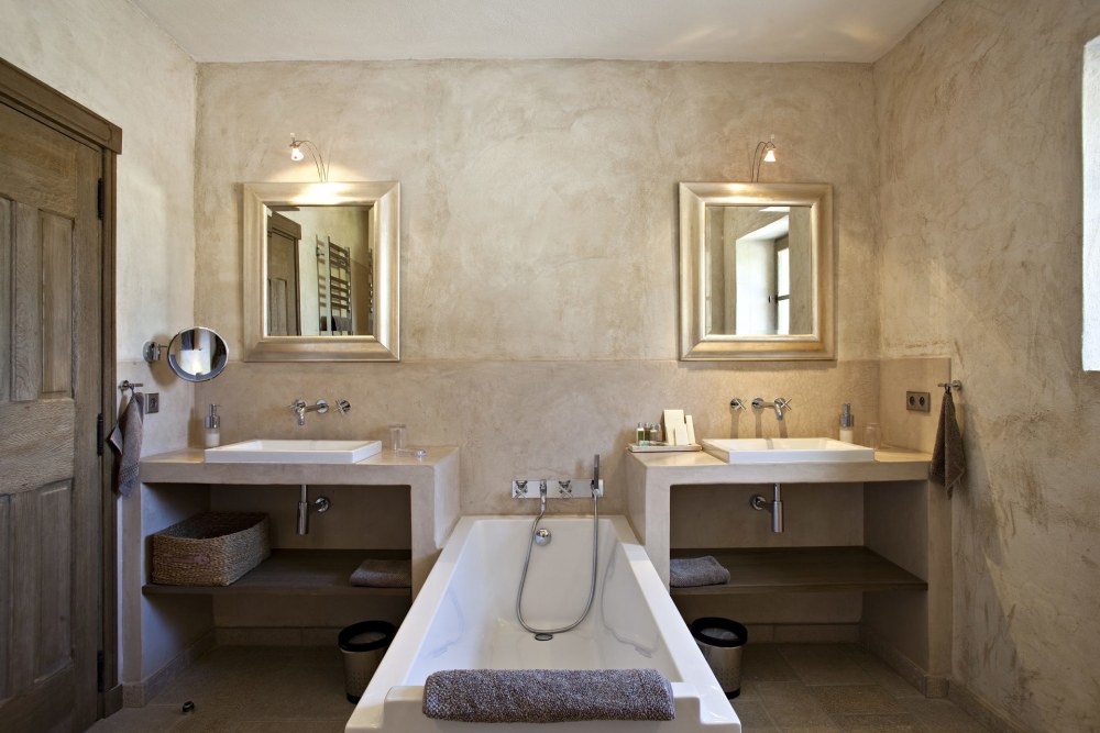 Photographs of Bastide du Calavon villa in Provence - Image 25 of 57