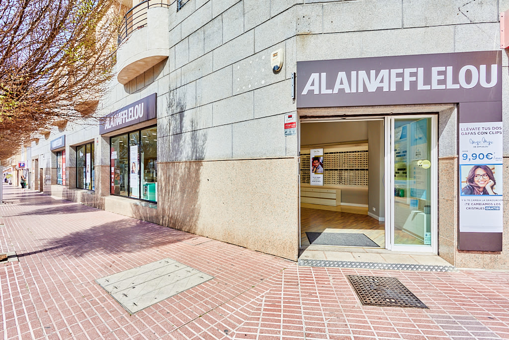 Tienda Óptico CARREFOUR MARKET ROTA - PZA. Mª AUXILIADORA  S/N 11520 ROTA