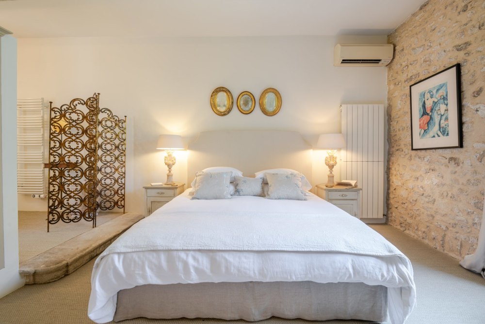 Photographs of Mas Hortensia villa in Provence - Image 18 of 46