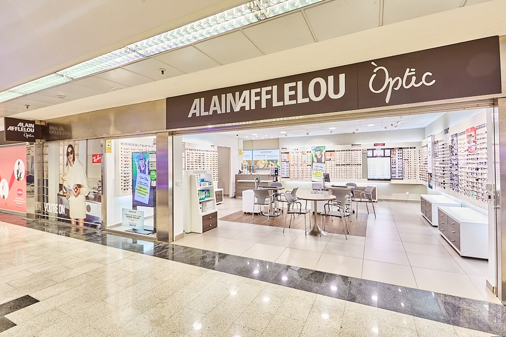 Tienda Óptico C.C. CARREFOUR TERRASSA - AUTOPISTA A-18  KM 17 8 08228 TERRASSA