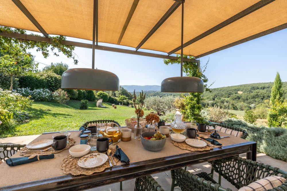 Photographs of Villa Caseneuve villa in Provence - Image 3 of 42