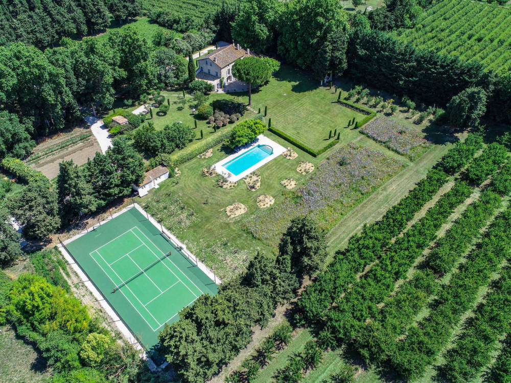 Photographs of Mas d’Olivia villa in Provence - Image 3 of 39