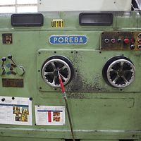 HEAVY DUTY CONVENTIONAL LATHE-POREBA - Image 2