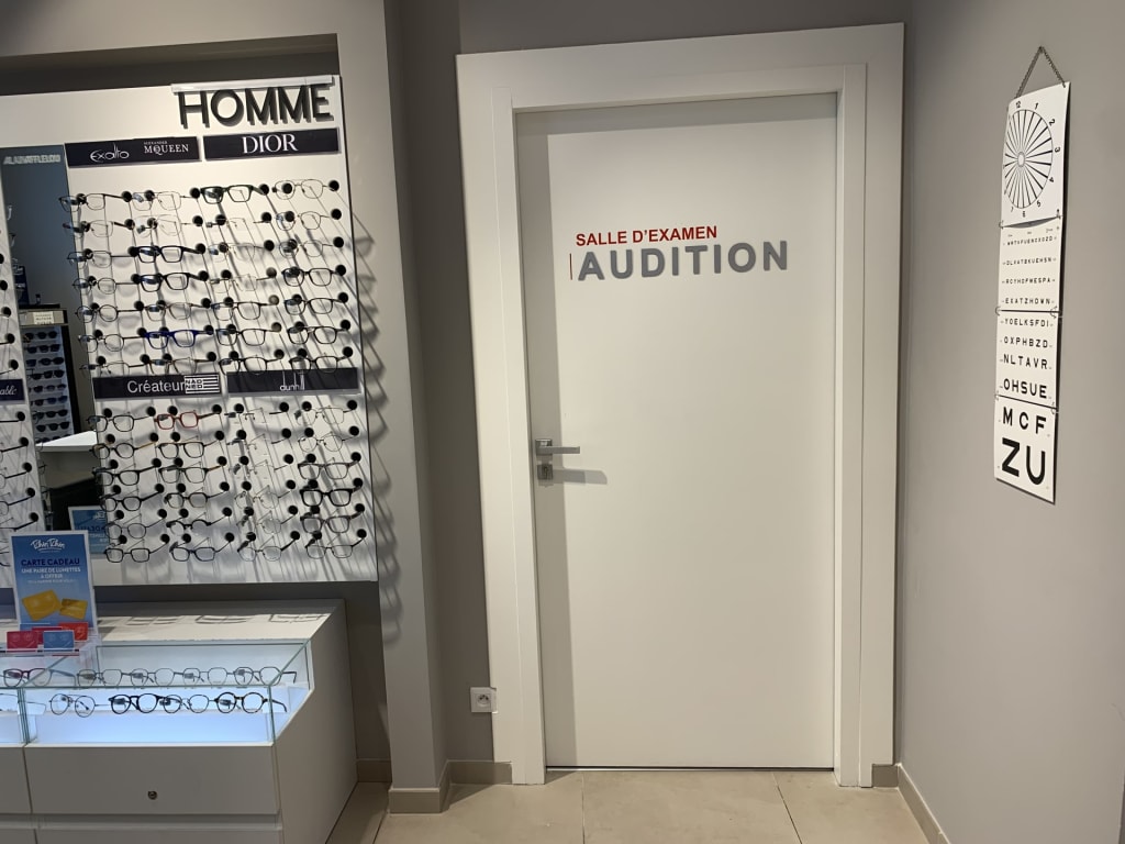 Magasin audioprothesiste 13 rue Hoche 06400 CANNES intérieur