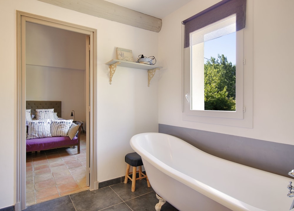 Photographs of Mas de Roquebrune villa in Provence - Image 17 of 32