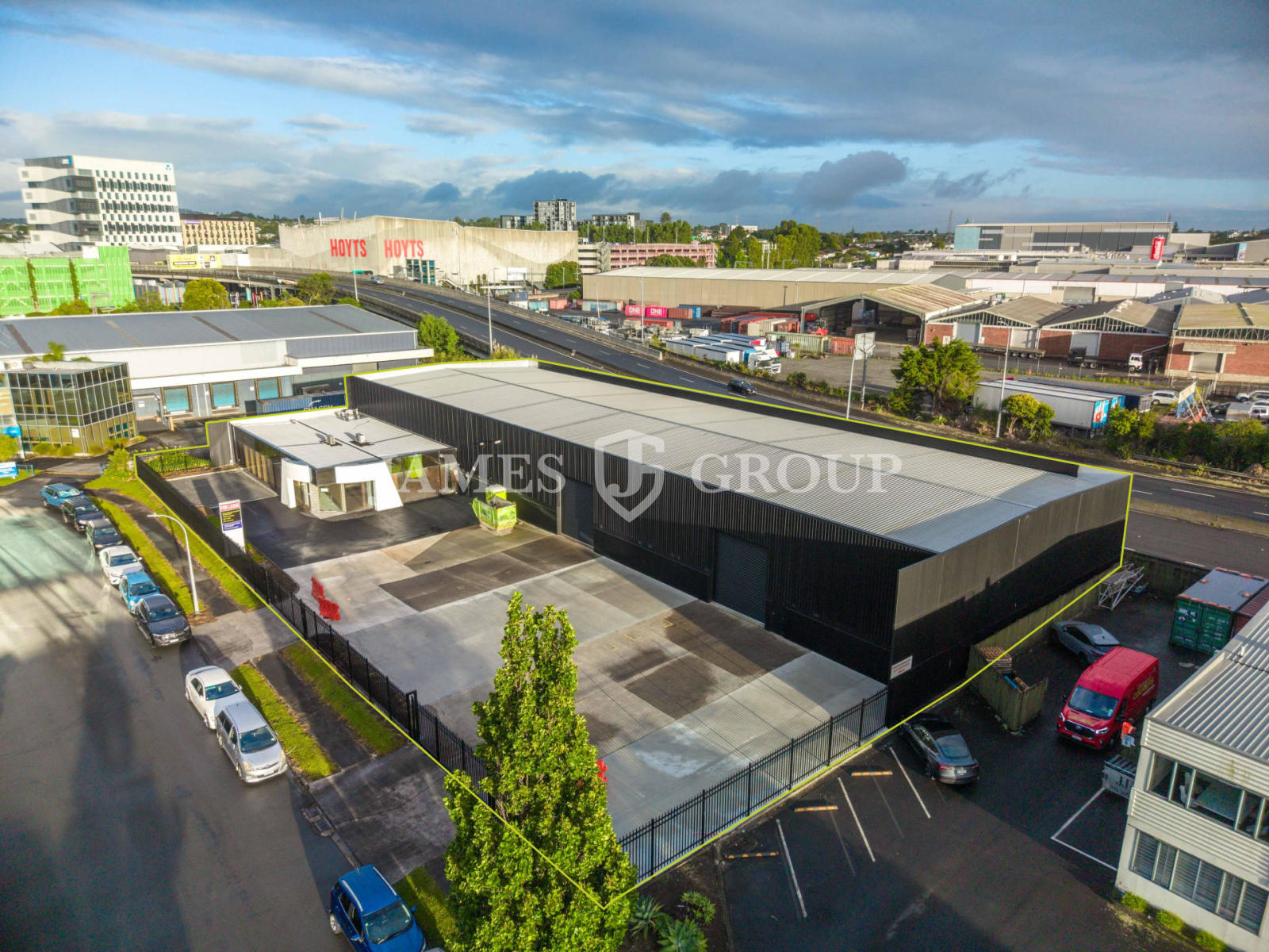 A-grade 1,601m² | Supreme Highway Visibility