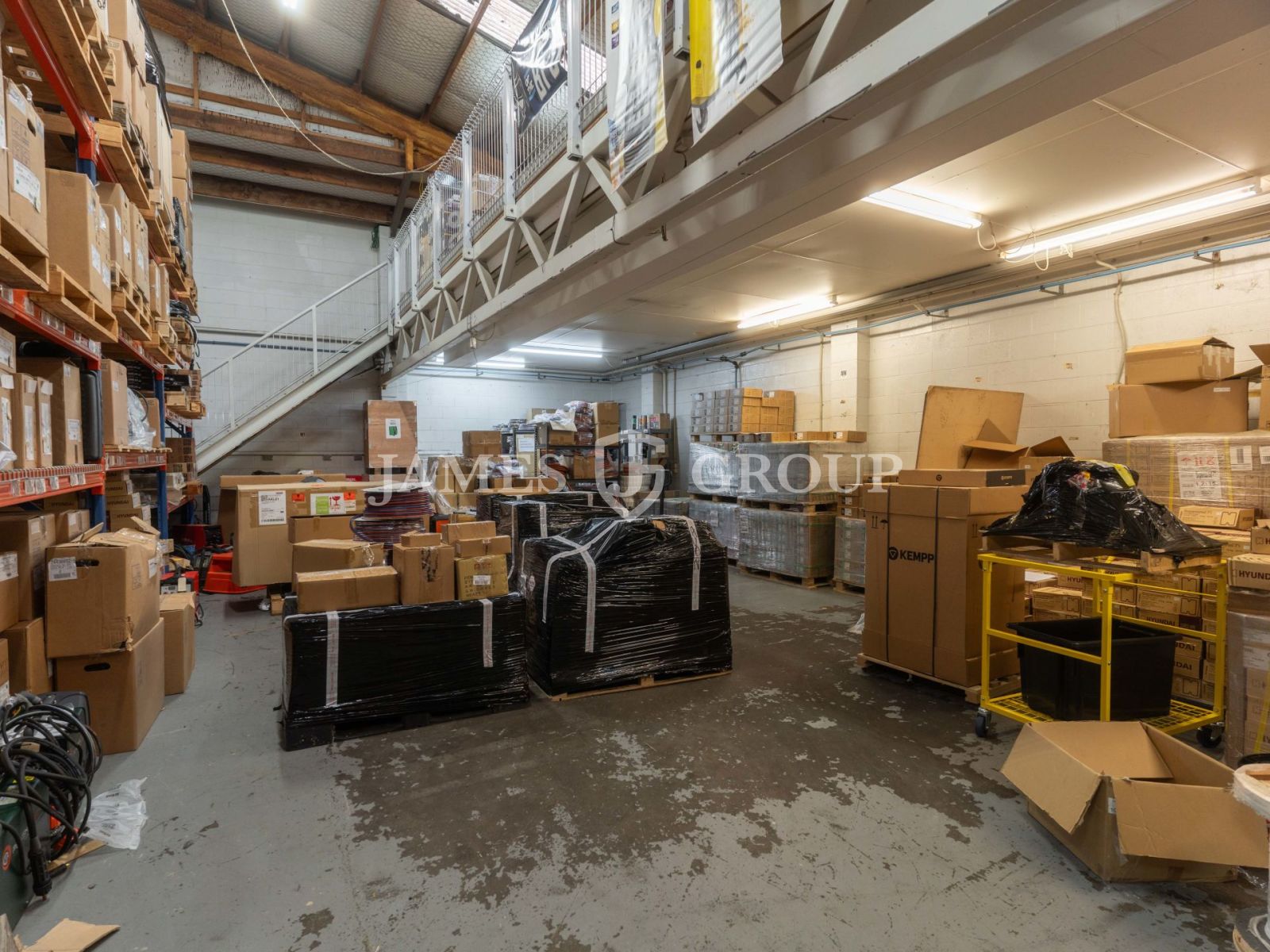 727m² High Profile Patiki Warehouse + Yard