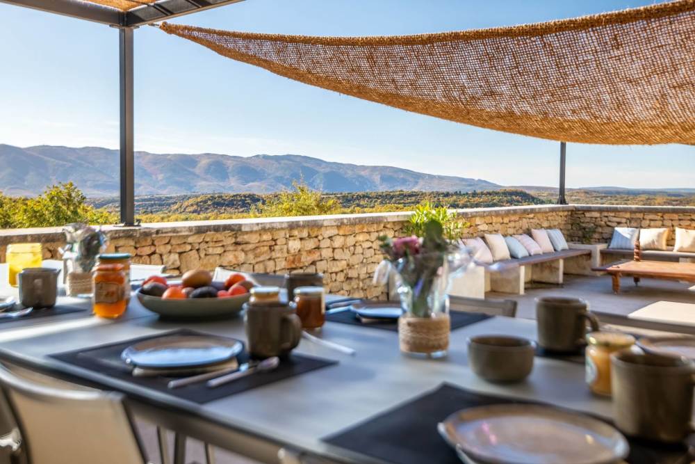Photographs of Mas des Flaneries villa in Provence - Image 30 of 36