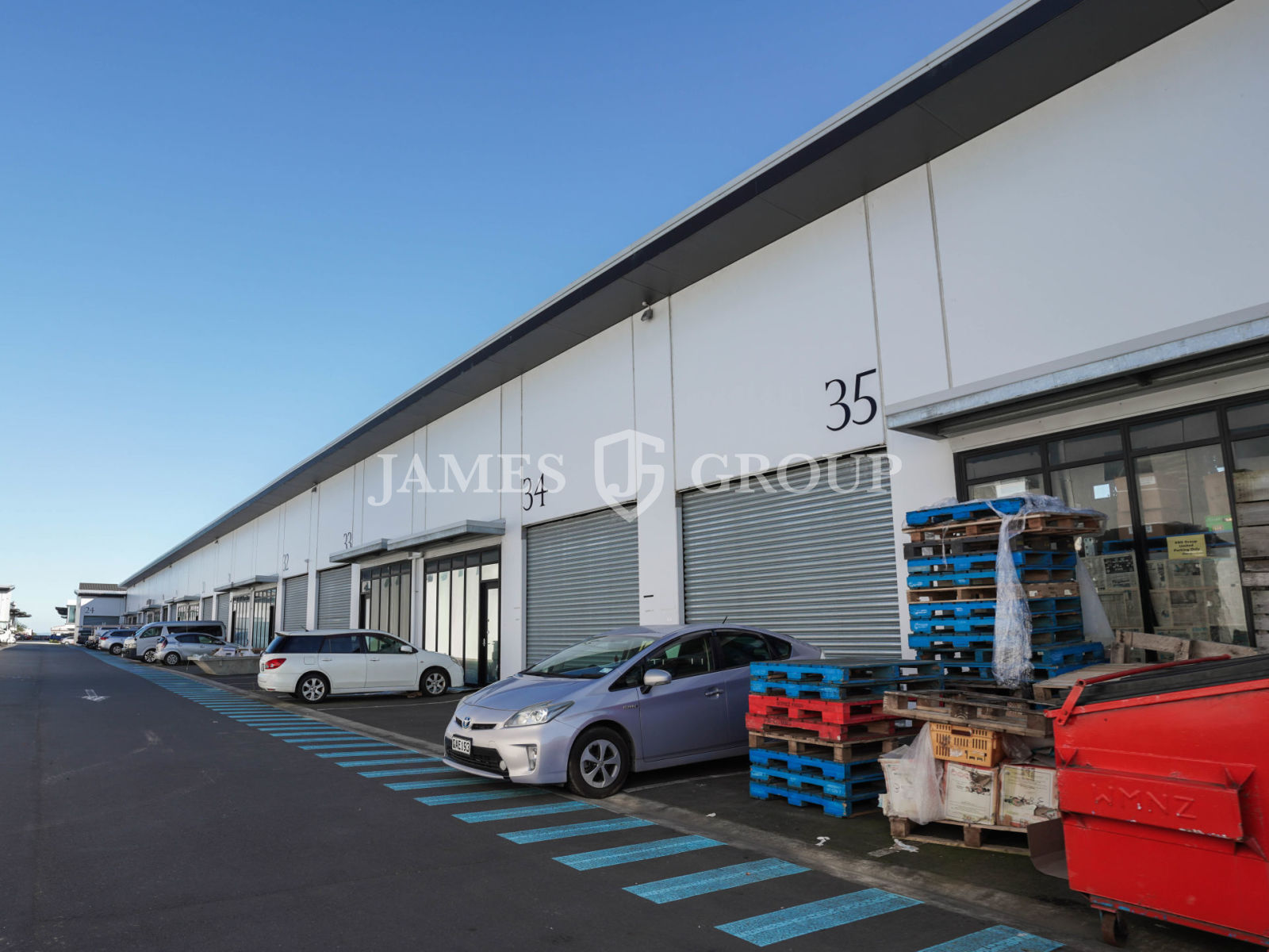 Modern Industrial Unit In Airport Proximity