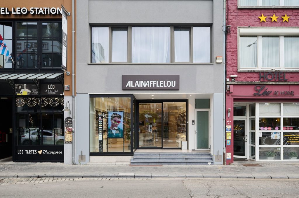 Magasin Opticien Place Général Mc-Auliffe  51 6600 BASTOGNE extérieur