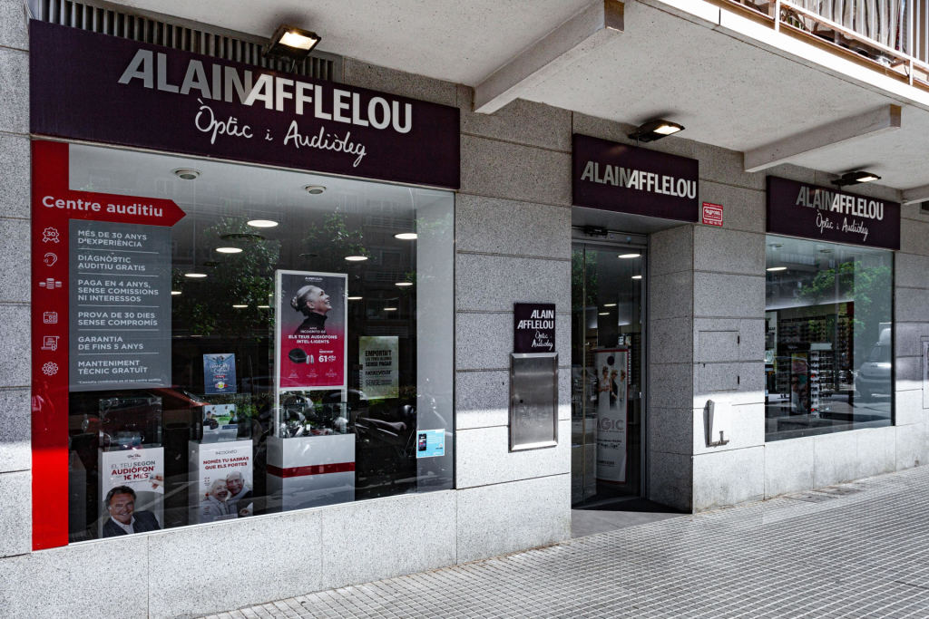 Tienda Óptico AV.VIRGEN DE MONTSERRAT 120 08820 PRAT DE LLOBREGAT exterior