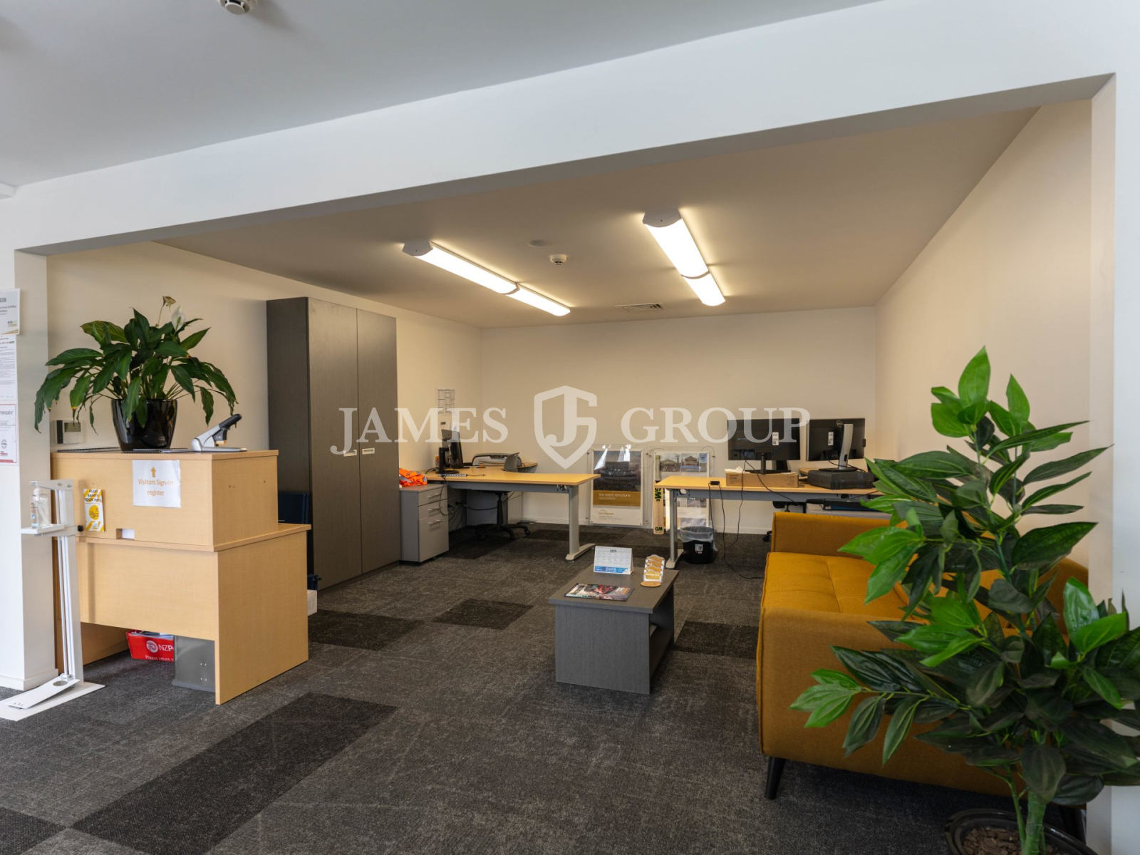 3,462m² Warehouse And Office With Yard