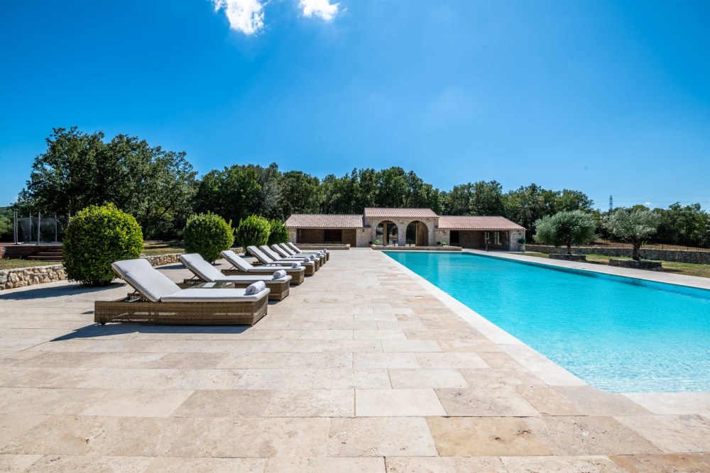 Photographs of Mas des Gardois villa in Provence - Image 26 of 58