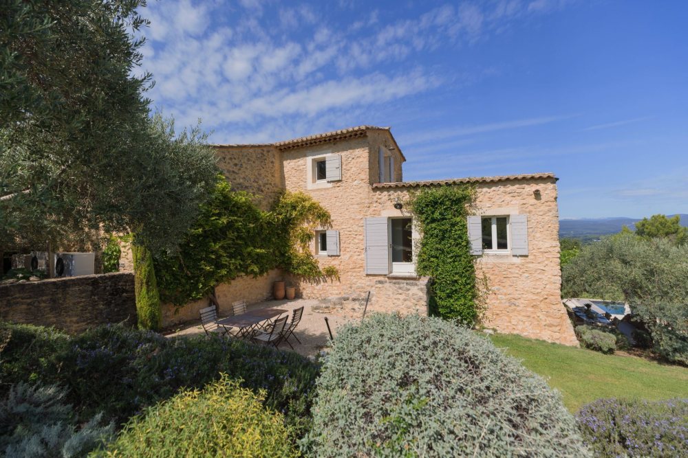 Photographs of New! Mas de la Lyre villa in Provence - Image 44 of 46