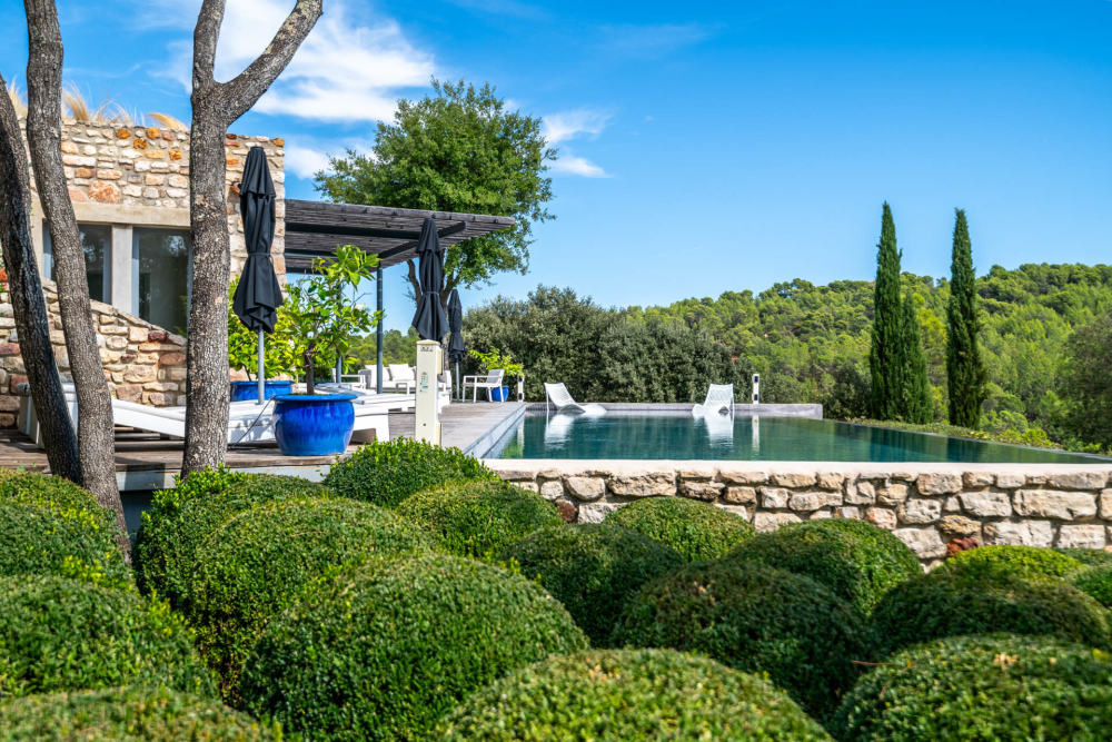 Photographs of Villa Infinity villa in Provence - Image 3 of 57