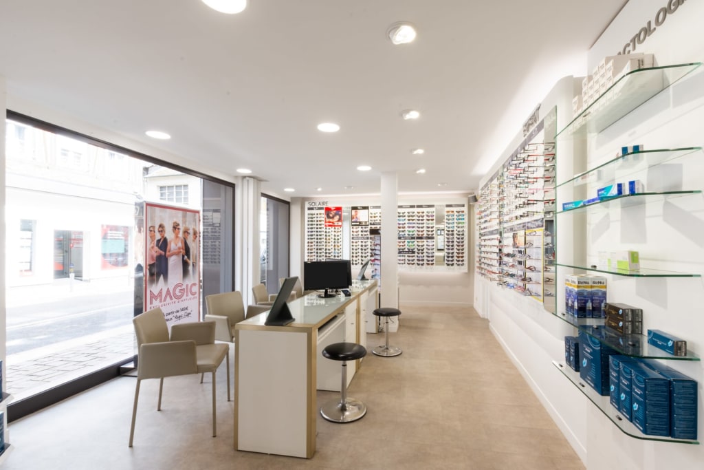 Magasin Opticien 12 rue Thiers 27300 BERNAY intérieur