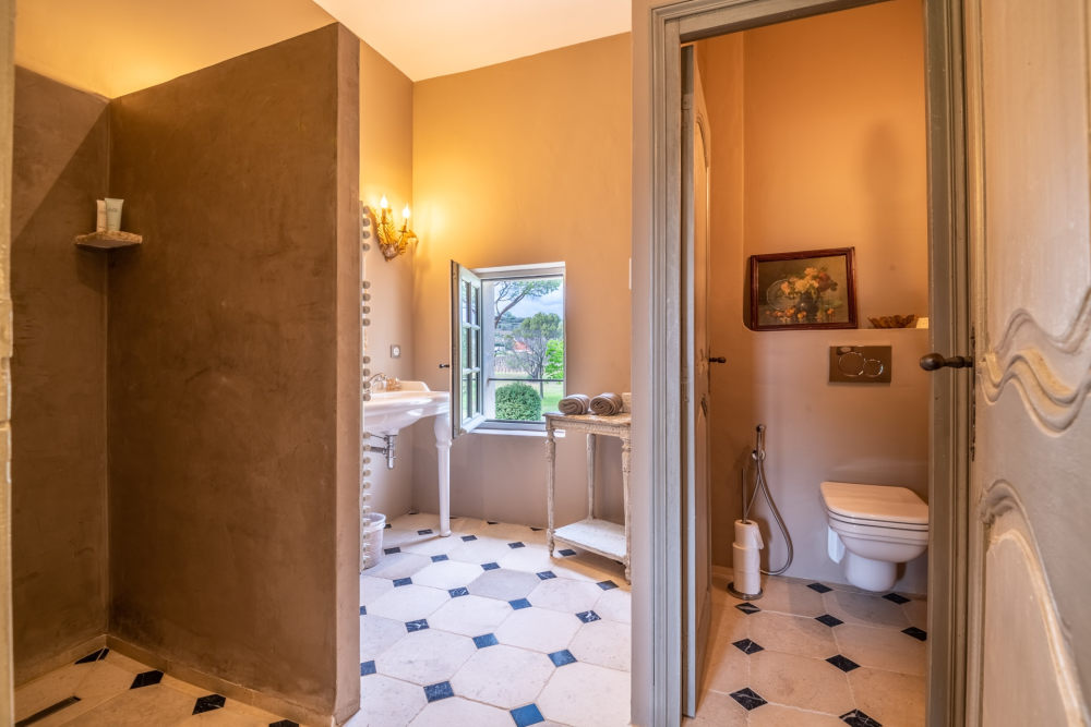 Photographs of Mas des Traditions villa in Provence - Image 29 of 41
