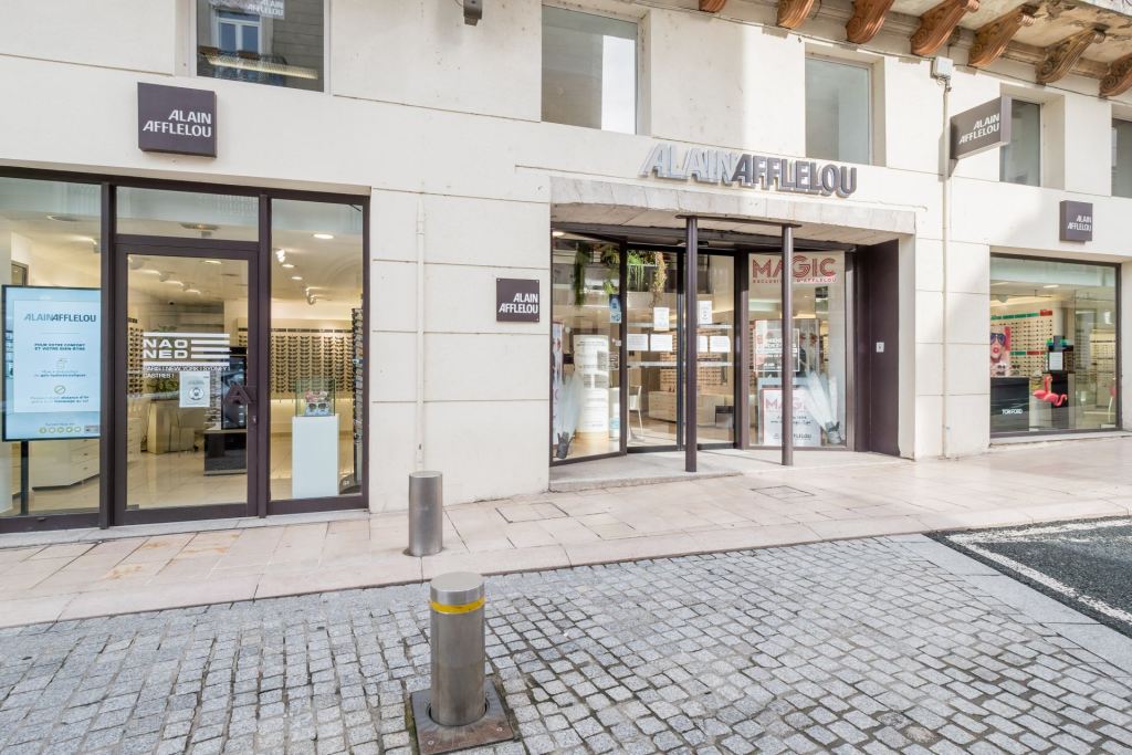Magasin Opticien 30 Rue Henri  IV 81100 CASTRES extérieur