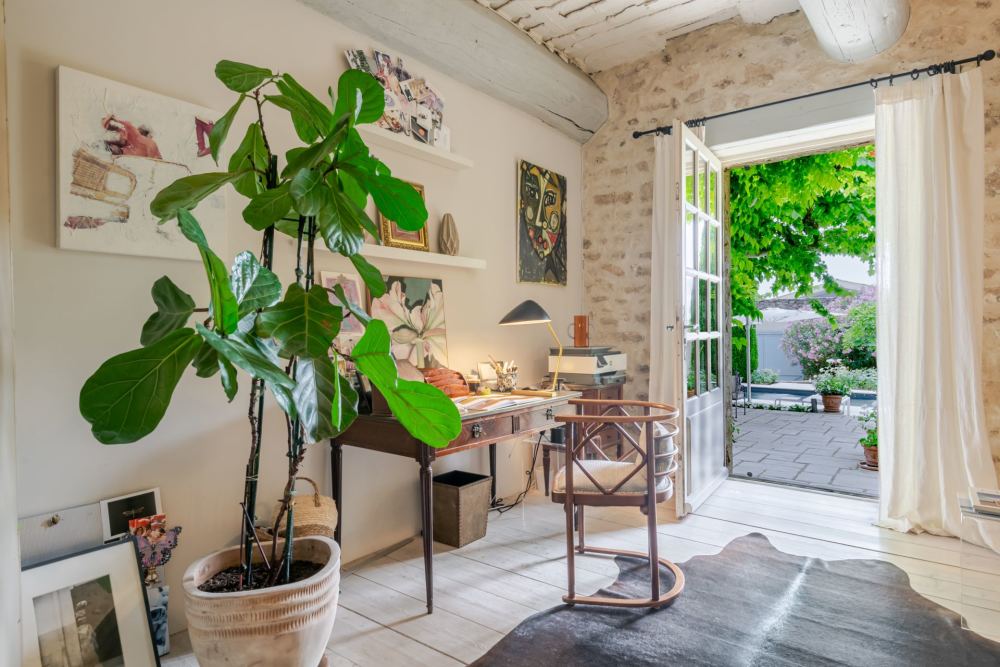 Photographs of Mas Hortensia villa in Provence - Image 32 of 46