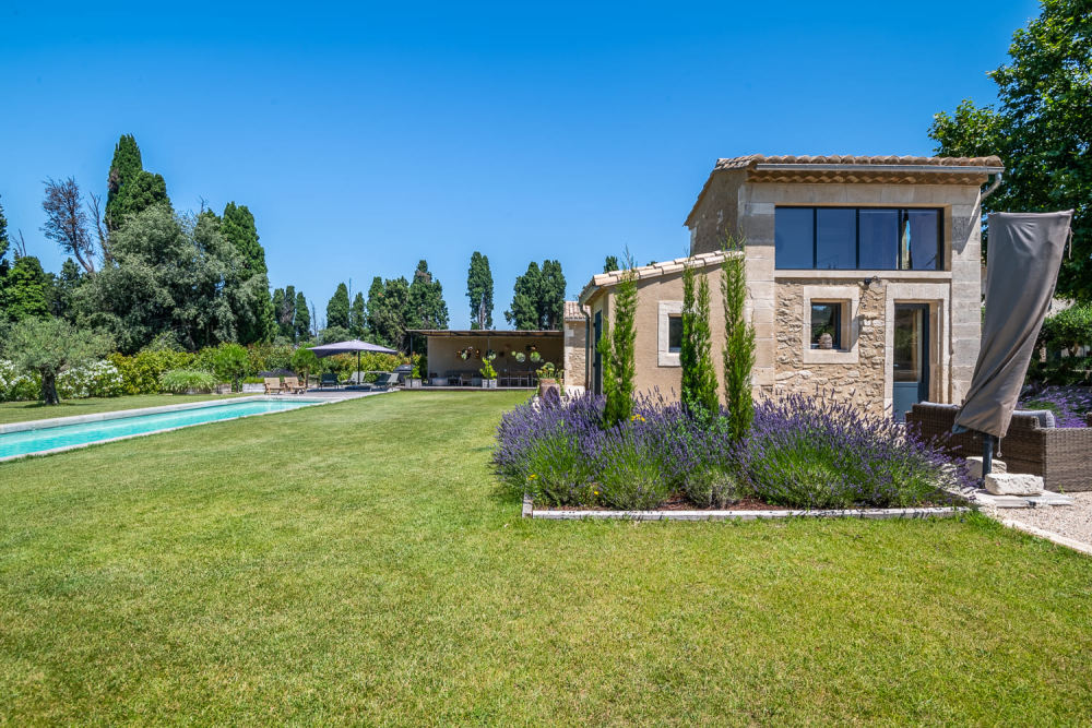 Photographs of Mas Mozart villa in Provence - Image 36 of 42
