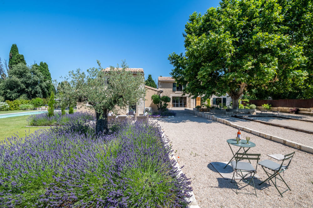 Photographs of Mas Mozart villa in Provence - Image 33 of 42