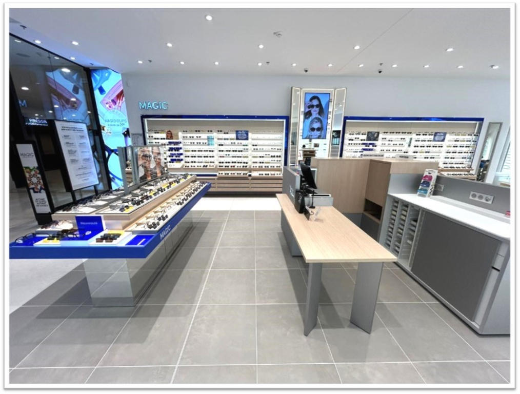 Magasin Opticien C.C. Carrefour - 2 Bd de l'Europe-Valéry Giscard d'Estaing 91000 ÉVRY intérieur