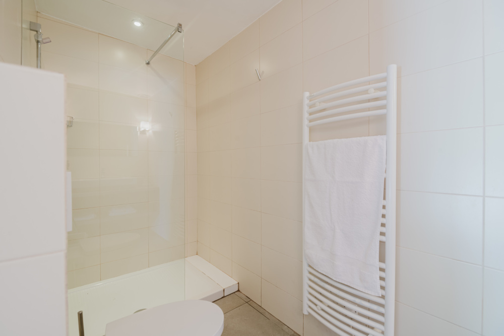 Photographs of Mas des Nénuphars villa in Provence - Image 43 of 54