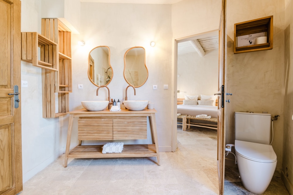 Photographs of Le Hameau de Sénanque villa in Provence - Image 21 of 60