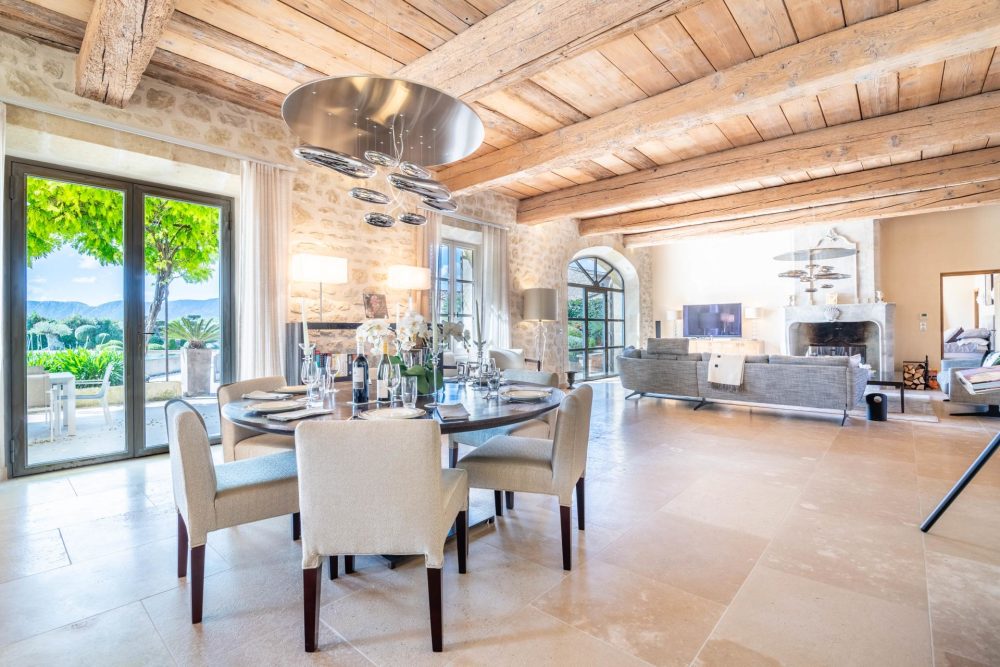 Photographs of Mas la Boheme villa in Provence - Image 9 of 44