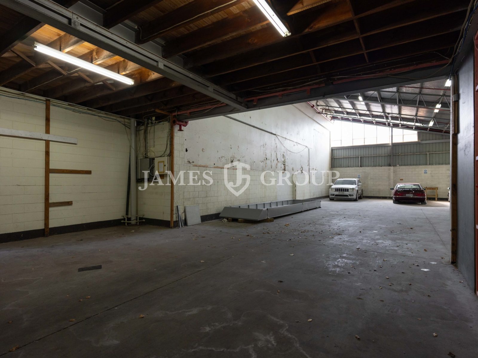 756m² Warehouse | 216m² Office | St Johns