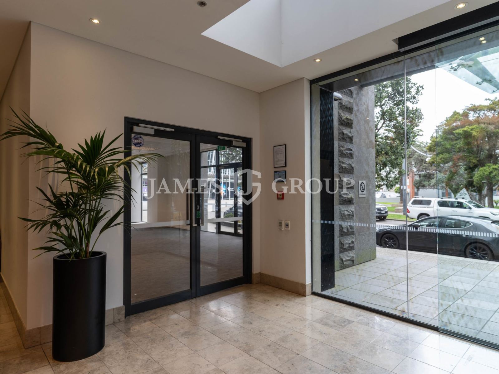 Turnkey Office Solution In Prime Cbd Location