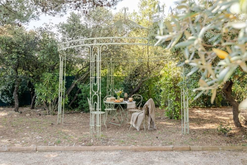 Photographs of Mas la Gloriette villa in Provence - Image 49 of 51